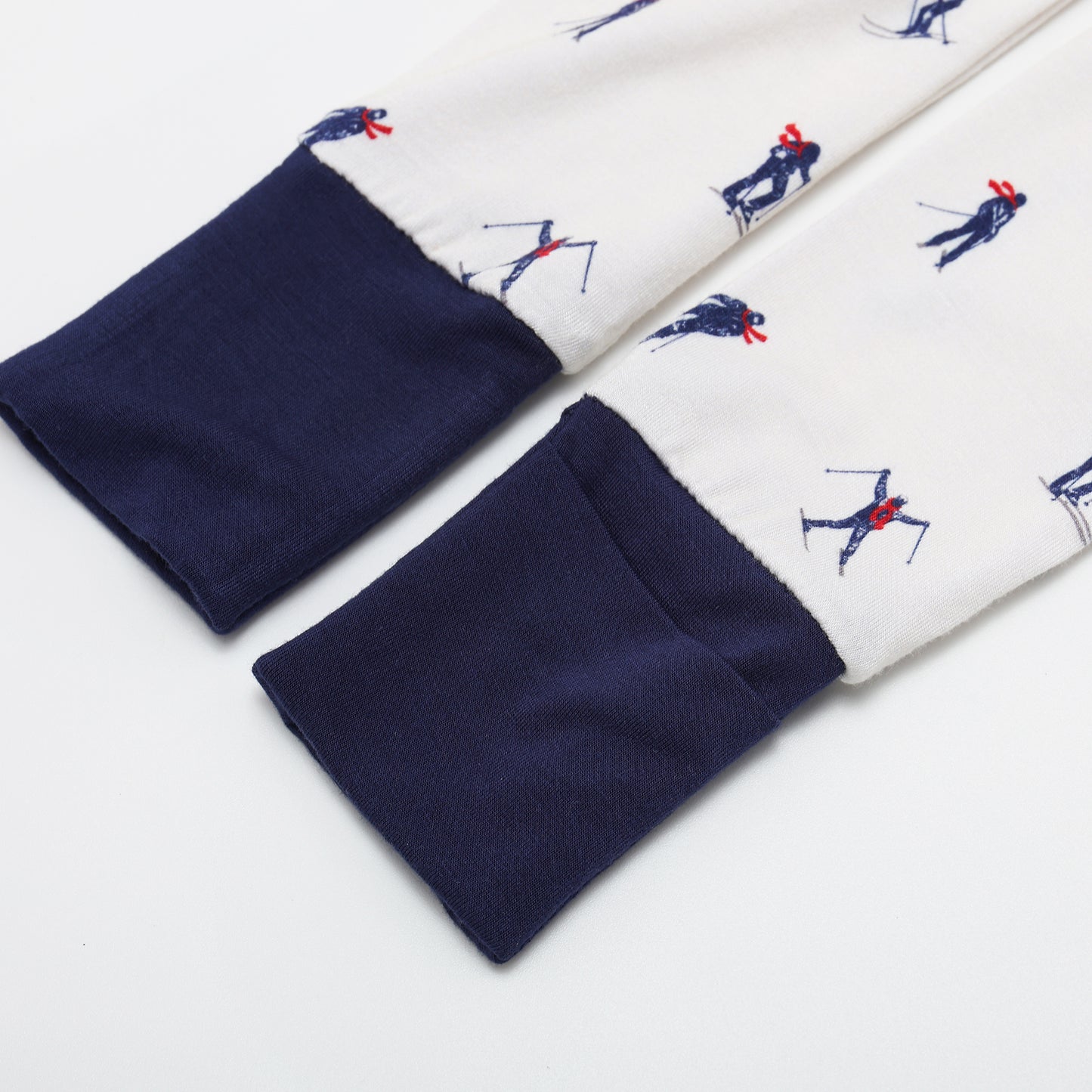 Downhill Skiiers Zip Zip
