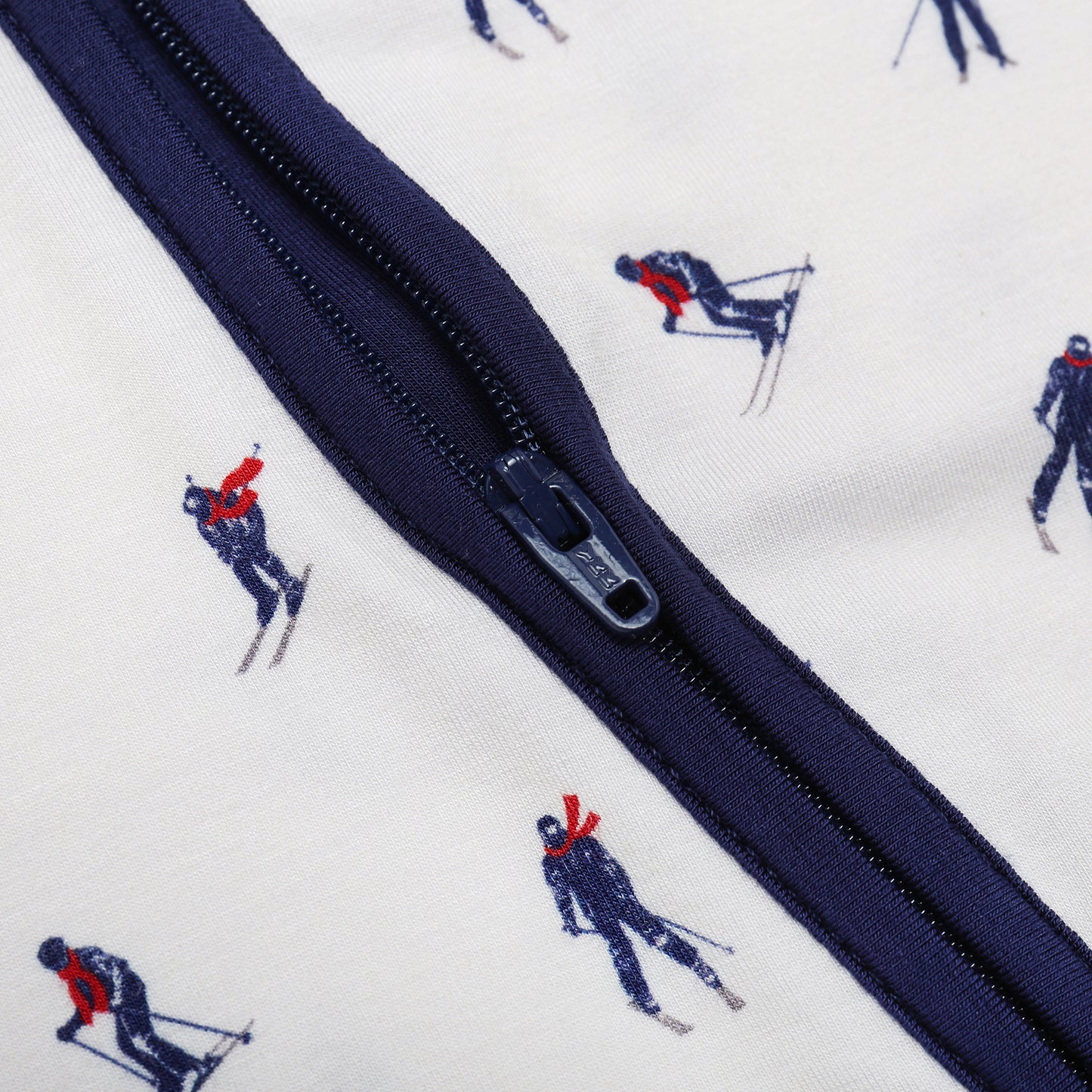 Downhill Skiiers Zip Zip